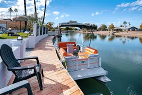 Pontoon Boat/Games/Hot Tub/Family Fun! - Image 3
