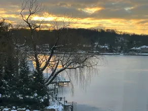 Amazing View Lake Retreat - Image 2