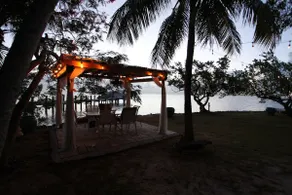 Treetops Apt.Sleep1-4 Beach Steps Away - Image 5