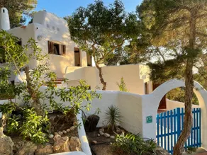Cozy finca in 'Ibiza style' - Image 3