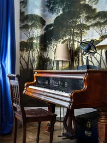 Royal apartment by Tyzenhauz - Image 4