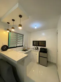 Cozy 2BR Apt | Free Parking | 5 Mins to SM - Image 4