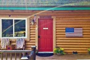 Heartsease Log Cabin on South Whidbey Island - Image 2