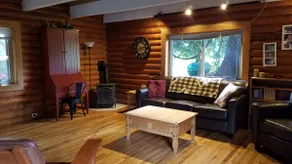 Heartsease Log Cabin on South Whidbey Island - Image 3