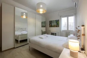 Beautiful Two-Room Apartment on the Naviglio Grande - Image 4