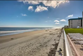 Castle Reef 317 Large 1 Bedroom  Condo Great Ocean View on Car Free Beach - Image 3