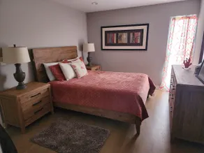 Cozy newly renovated oasis - Image 2