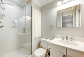 Home in Friendswood: Charming 3BR Retreat - Image 5