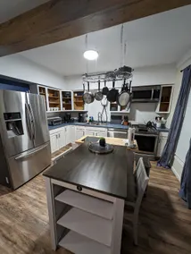 Cozy Modern Farmhouse - Image 5