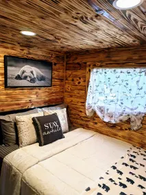 Bear Cabin - Image 5