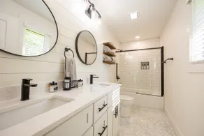 Family Friendly Home Near Knoxville - Image 4