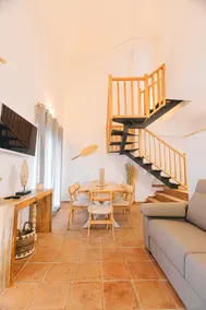 Sunset Apartment - Image 2