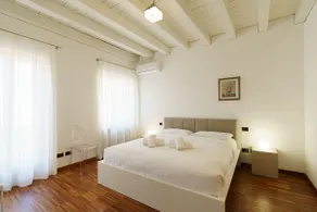 Spacious and bright penthouse with 3 small balconies - Image 3