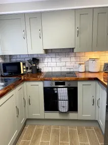 Two Bedroomed Seaside House - Image 2