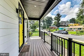 Luxury 5 BR 4 Baths Estate w/opt Bsmnt: Non-smoking - Image 5
