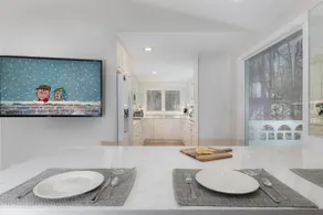 Modern 3-Bedroom Home, Eastman - Image 4