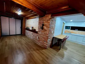 Group Room 2 - Image 4