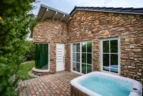 Designhaus | Whirlpool | Garage | Wifi | Garten - Image 2