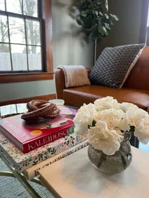 Historic, Cozy Downtown Cottage - Image 5