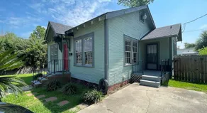 Historic, Cozy Downtown Cottage - Image 3