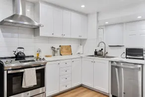 Superb 2BD|Orleans-5min to Beach|Laundry & Parking - Image 3