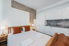 Cozy studio for two near Cathedral Square - Image 3