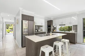 Mudjimba Retreat- Peaceful Luxury - Image 2