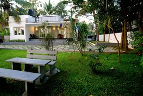 Serene Retreat - Image 4