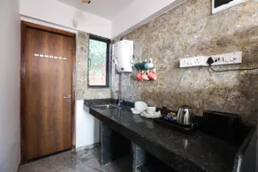 Cheerful 1BHK Rowhouse - Image 3
