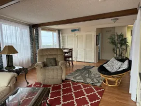 Seaside Family Retreat - Image 5