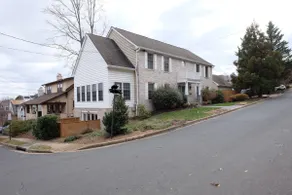 Pentagon city home - Image 2