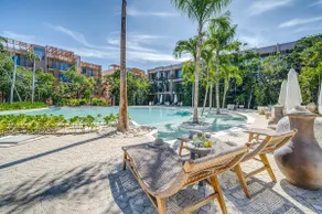 Heavenly 3BR PH w Private Pool, Gym, Yoga Class - Image 4