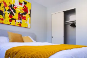 Spectacular Condo by Whyte & Uni - Image 4