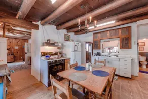 Vintage Taos Adobe with Grand Taos Mountain View - Image 4