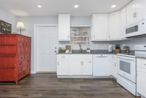 Dogwood Villa with River Access - Image 3