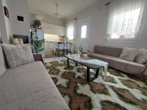 Ellie's house - Image 2