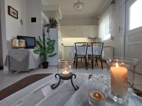 Ellie's house - Image 4