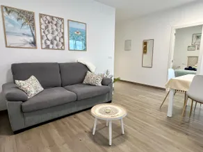 Beautiful ground floor with patio on the beachfront - Image 4