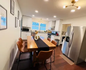 Newly remodeled, family home - close to IU campus - Image 2