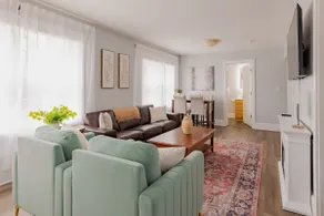 Luxury Suite | Custom Home For 5 - Image 3