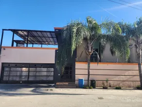 Charming House - Image 2