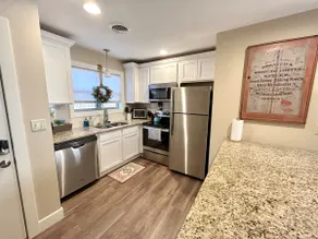 NEW Charming 2BR 2BA! - Image 4