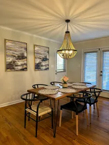 Charming and Cozy Home Away Close to Downtown - Image 3