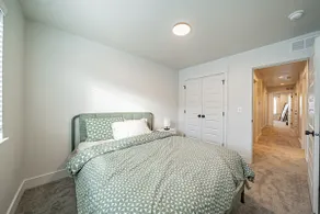 Elegant New Townhouse. - Image 4