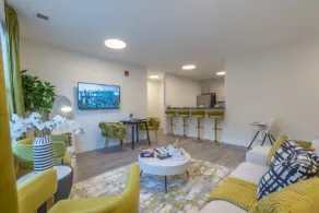 Opulence in Olive w/ Free Park|2Bath+10%OFF 5 Days - Image 3