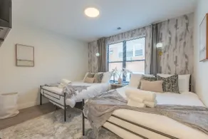 Opulence in Olive w/ Free Park|2Bath+10%OFF 5 Days - Image 4