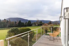 Mountain view retreat - Image 3