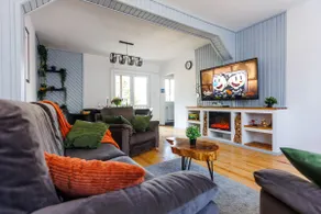 The Bear House 2 | Panoramic Indoor Jacuzzi - Image 5
