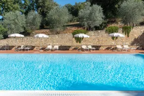 Apartment with 2 bedrooms, swimming pool, patio - Image 3