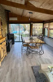 House with a pool - Image 2